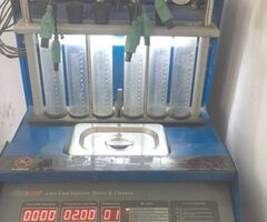 Curatat injectoare cu ultrasunete pentru auto pe benzina