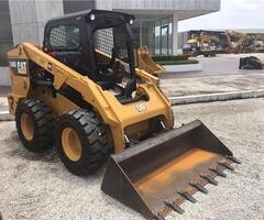 Inchiriez bobcat / skid     .