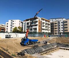 Inchiriez macara/macarale si utilaje constructii - Arges - 6